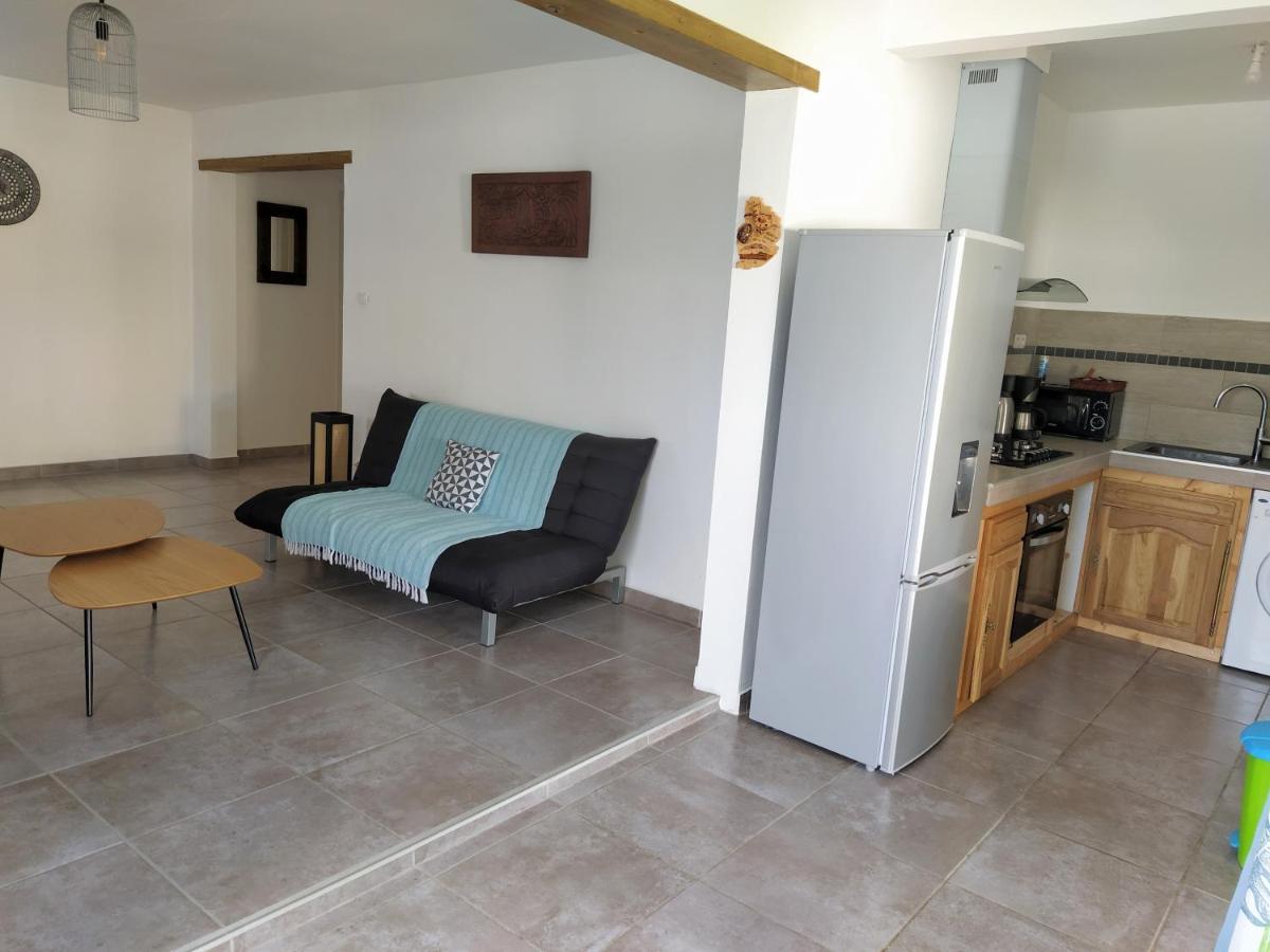 Jolie Maison T3 A St Pierre, 2 Chambres Avec Sdb, Grande Varangue, Jardin Сен-Пиер Екстериор снимка